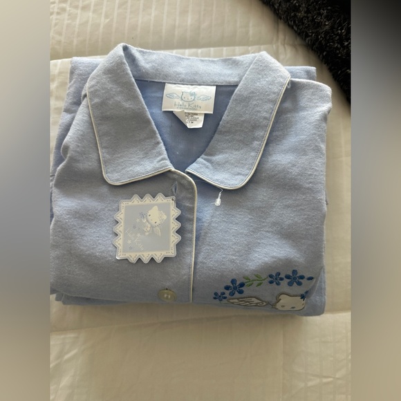 NWT Vintage Sanrio Angel Hello Kitty Light Blue Long Pajama Set - Picture 14 of 16